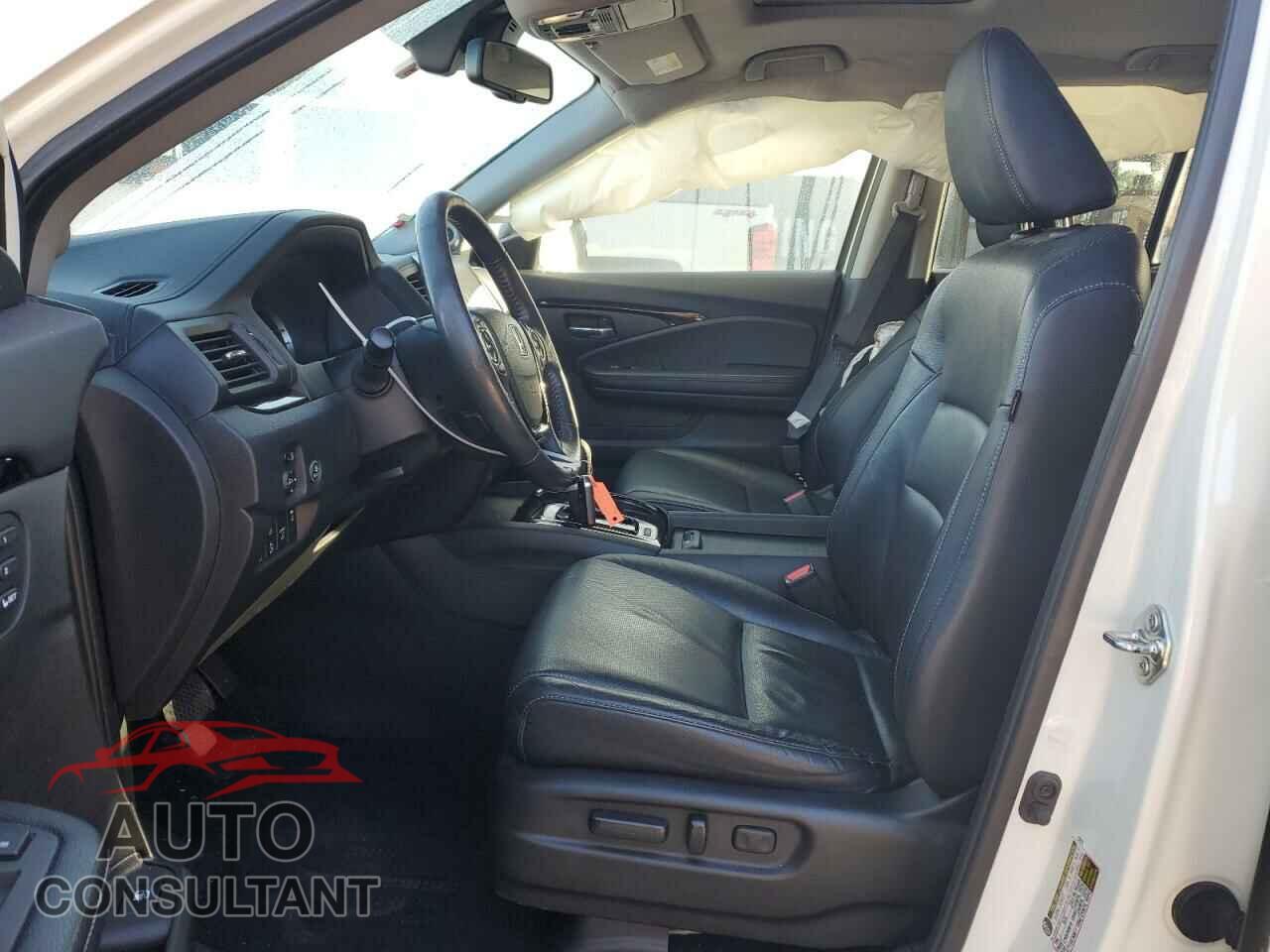 HONDA RIDGELINE 2017 - 5FPYK3F76HB010782