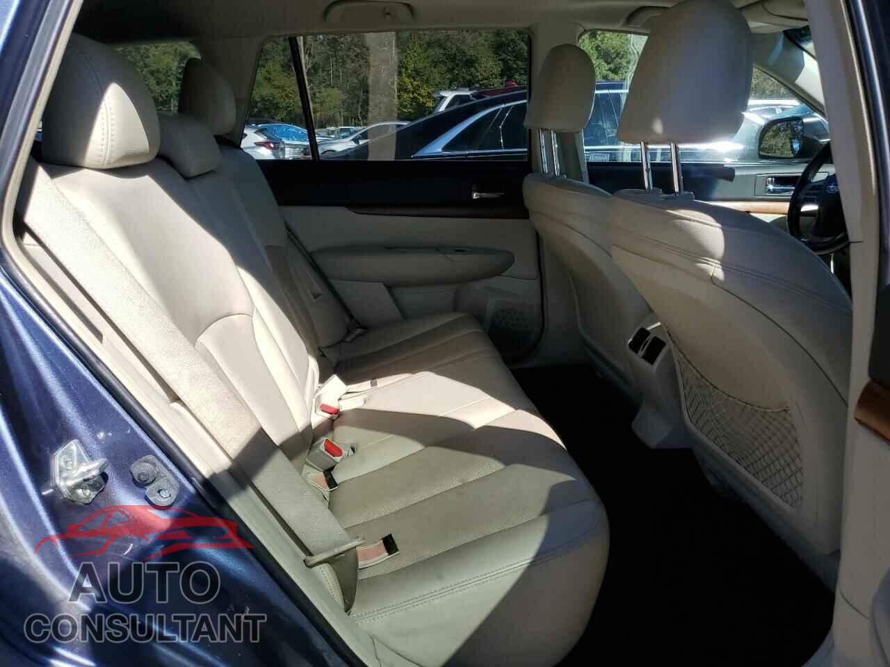SUBARU OUTBACK 2013 - 4S4BRBKC8D3232881