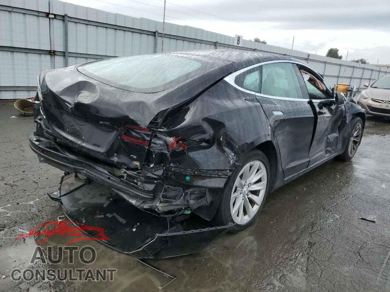 TESLA MODEL S 2017 - 5YJSA1E17HF202585