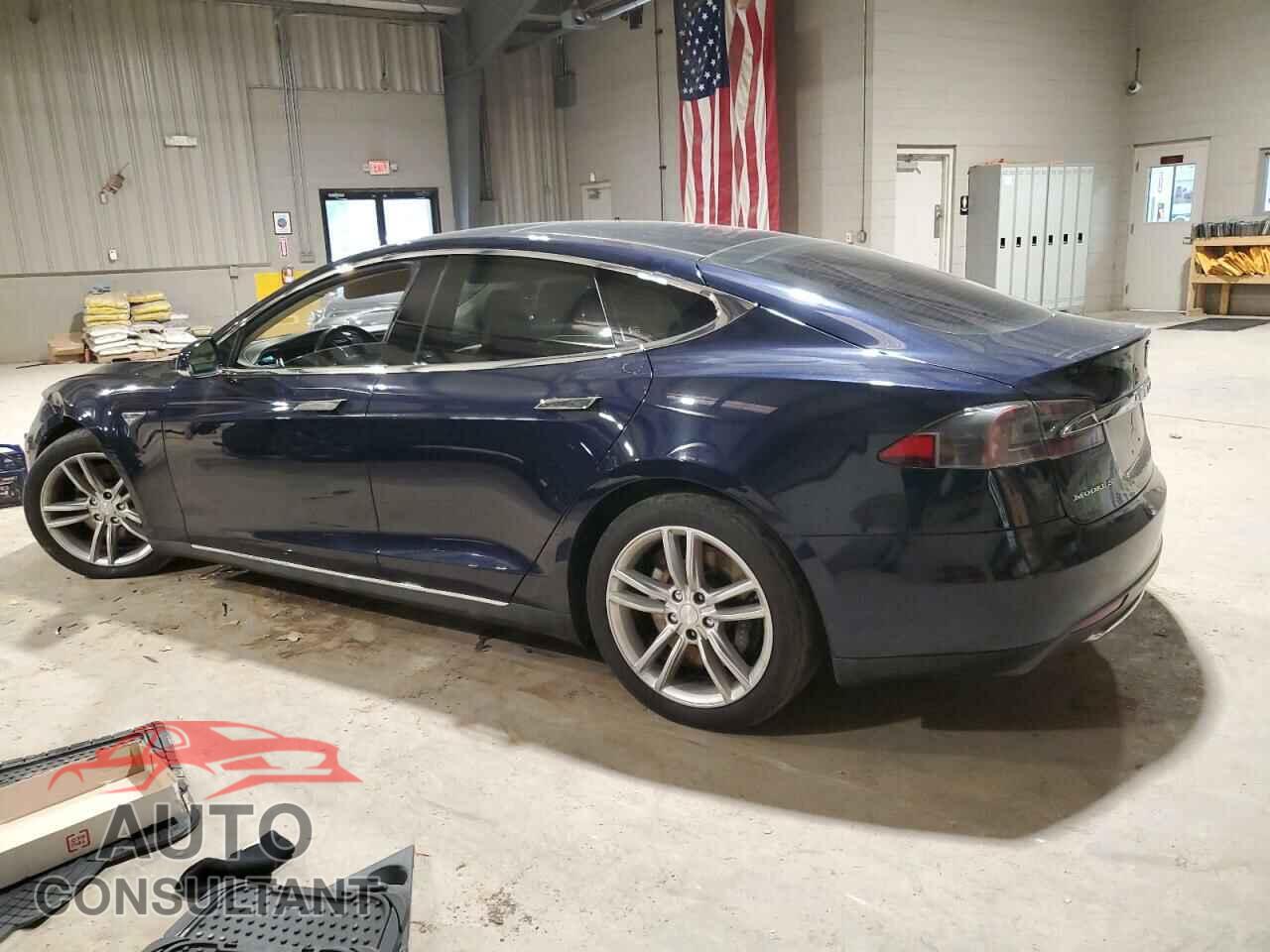 TESLA MODEL S 2013 - 5YJSA1CN7DFP19594