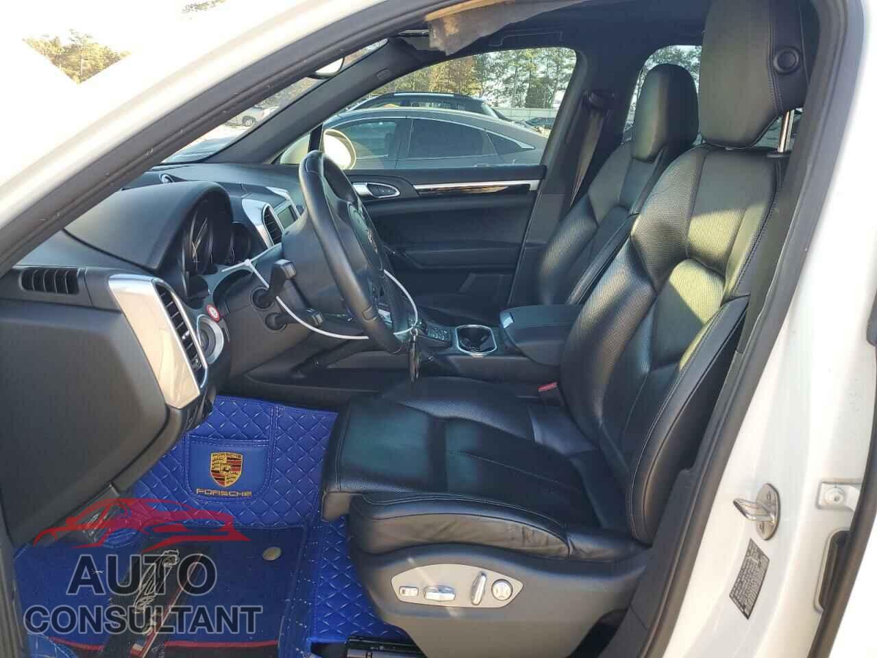 PORSCHE CAYENNE 2012 - WP1AA2A2XCLA07438