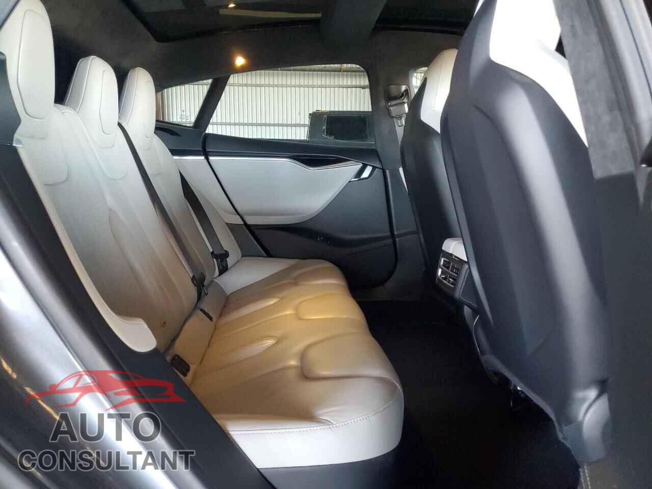 TESLA MODEL S 2014 - 5YJSA1H15EFP61124
