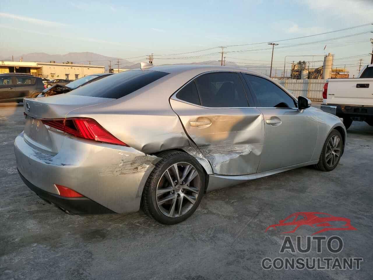 LEXUS IS 2018 - JTHBA1D24J5074404