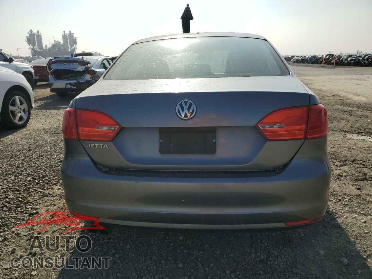 VOLKSWAGEN JETTA 2014 - 3VW2K7AJ8EM237663