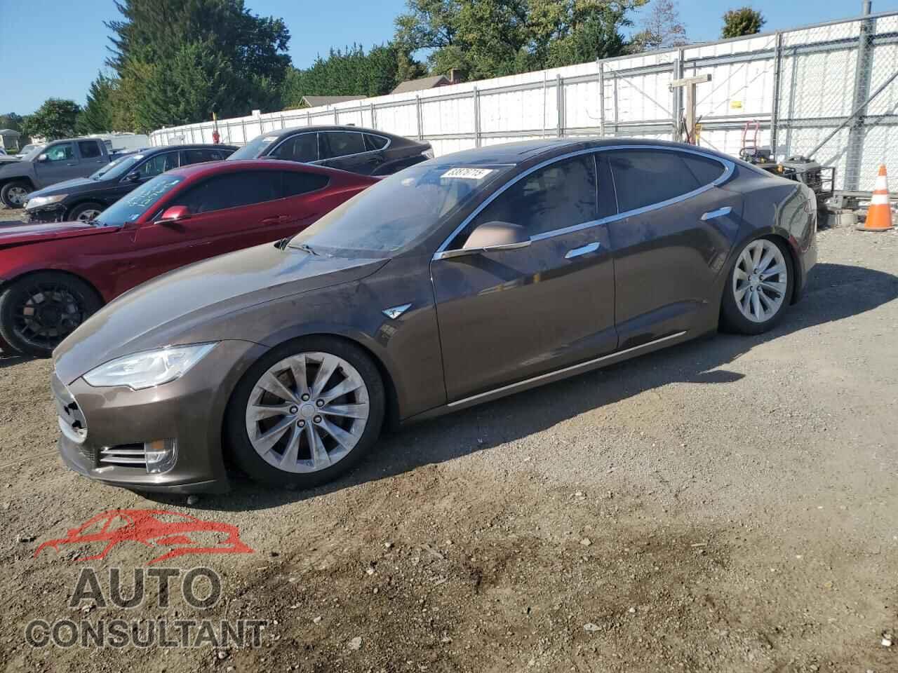 TESLA MODEL S 2013 - 5YJSA1DNXDFP11472