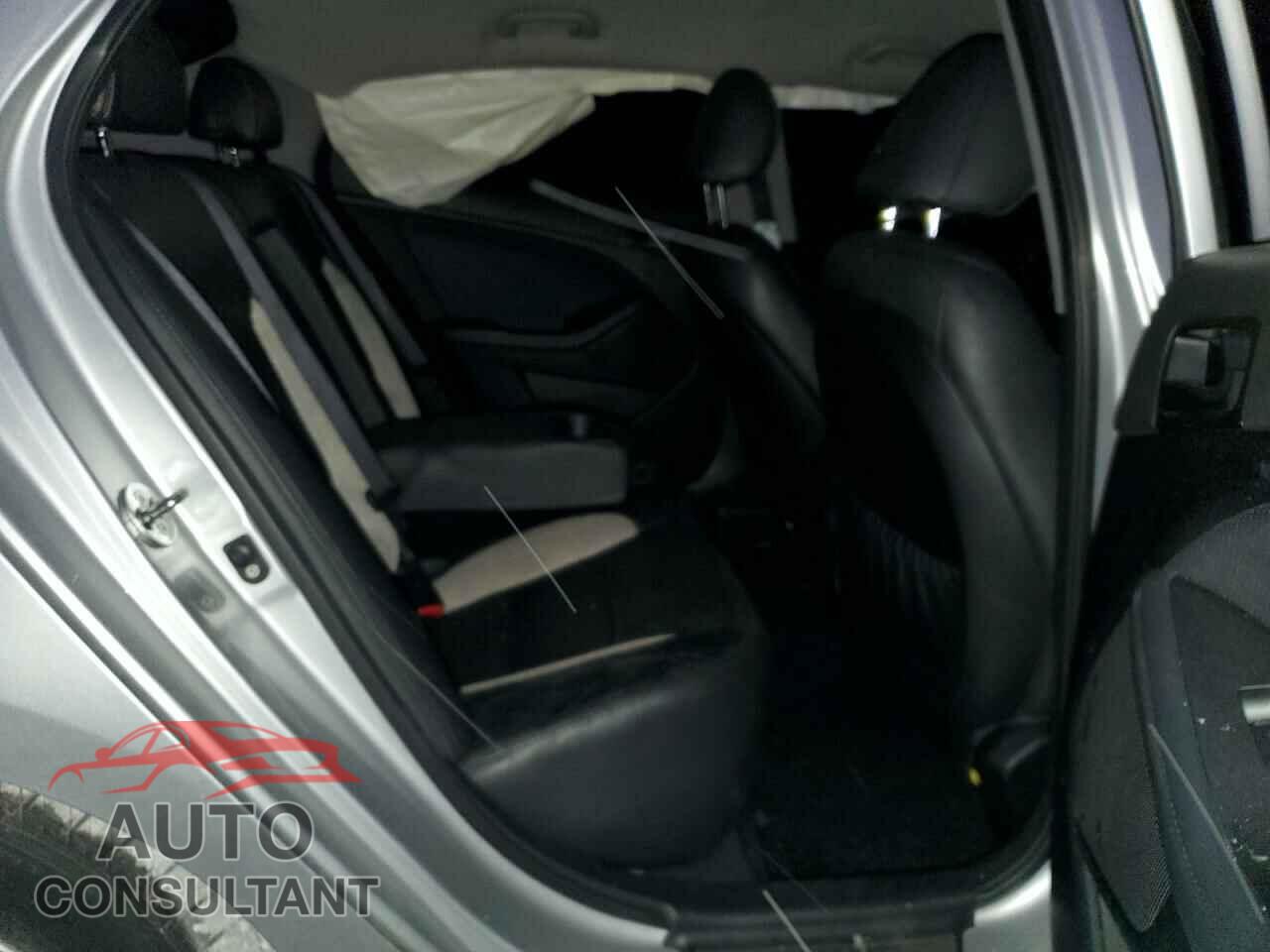 KIA OPTIMA 2014 - KNAGM4A71E5508247