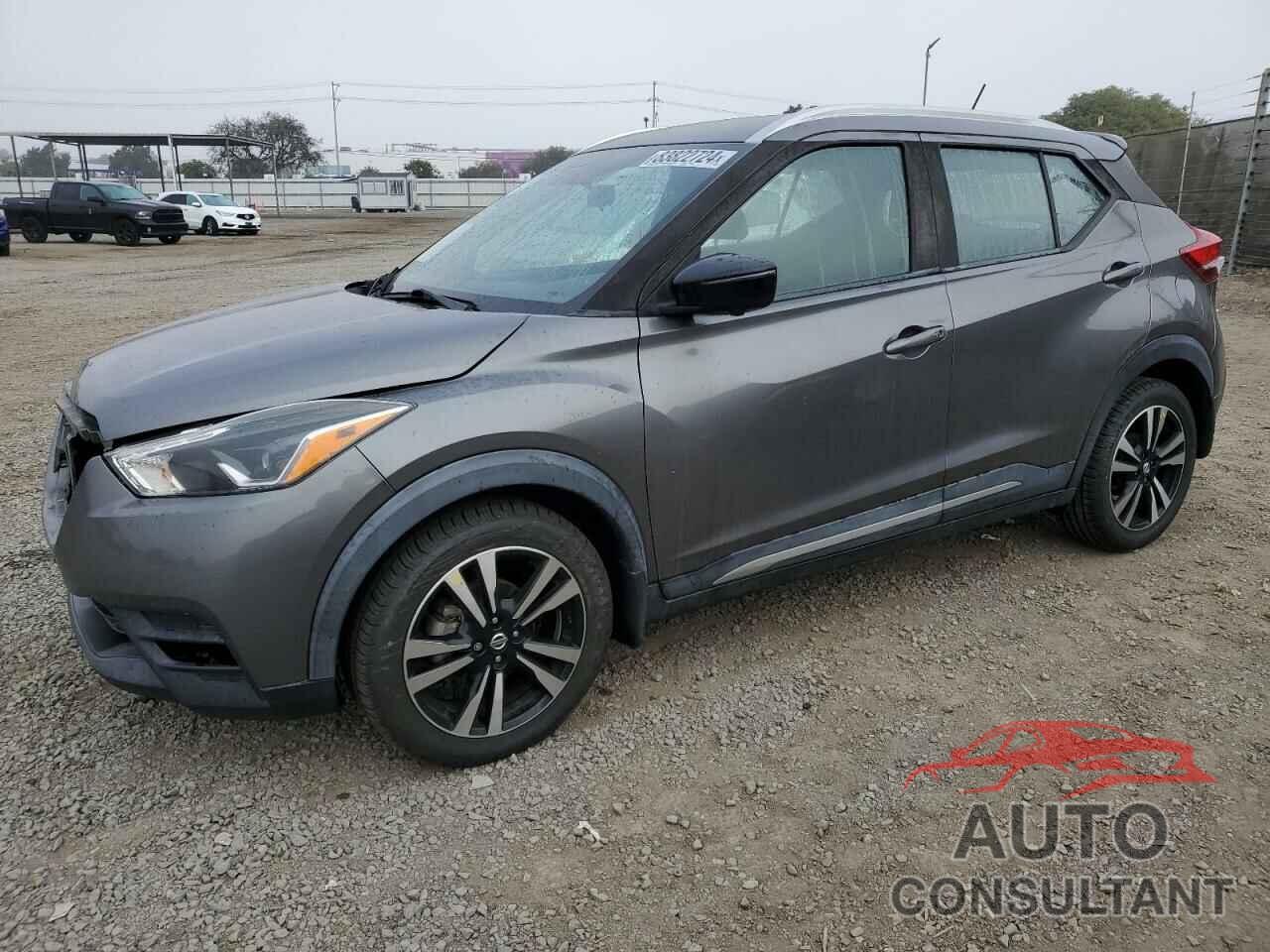 NISSAN KICKS 2018 - 3N1CP5CU9JL512562