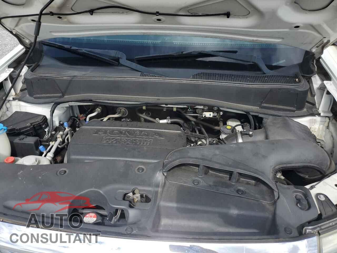HONDA PILOT 2015 - 5FNYF3H96FB022052