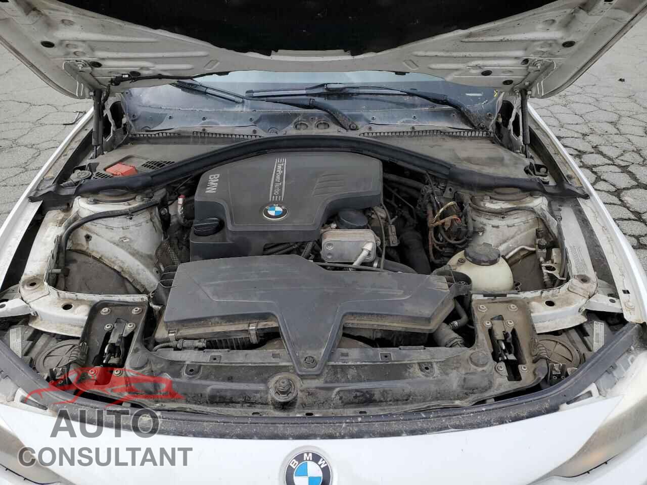 BMW 3 SERIES 2013 - WBA3C1C53DF444247