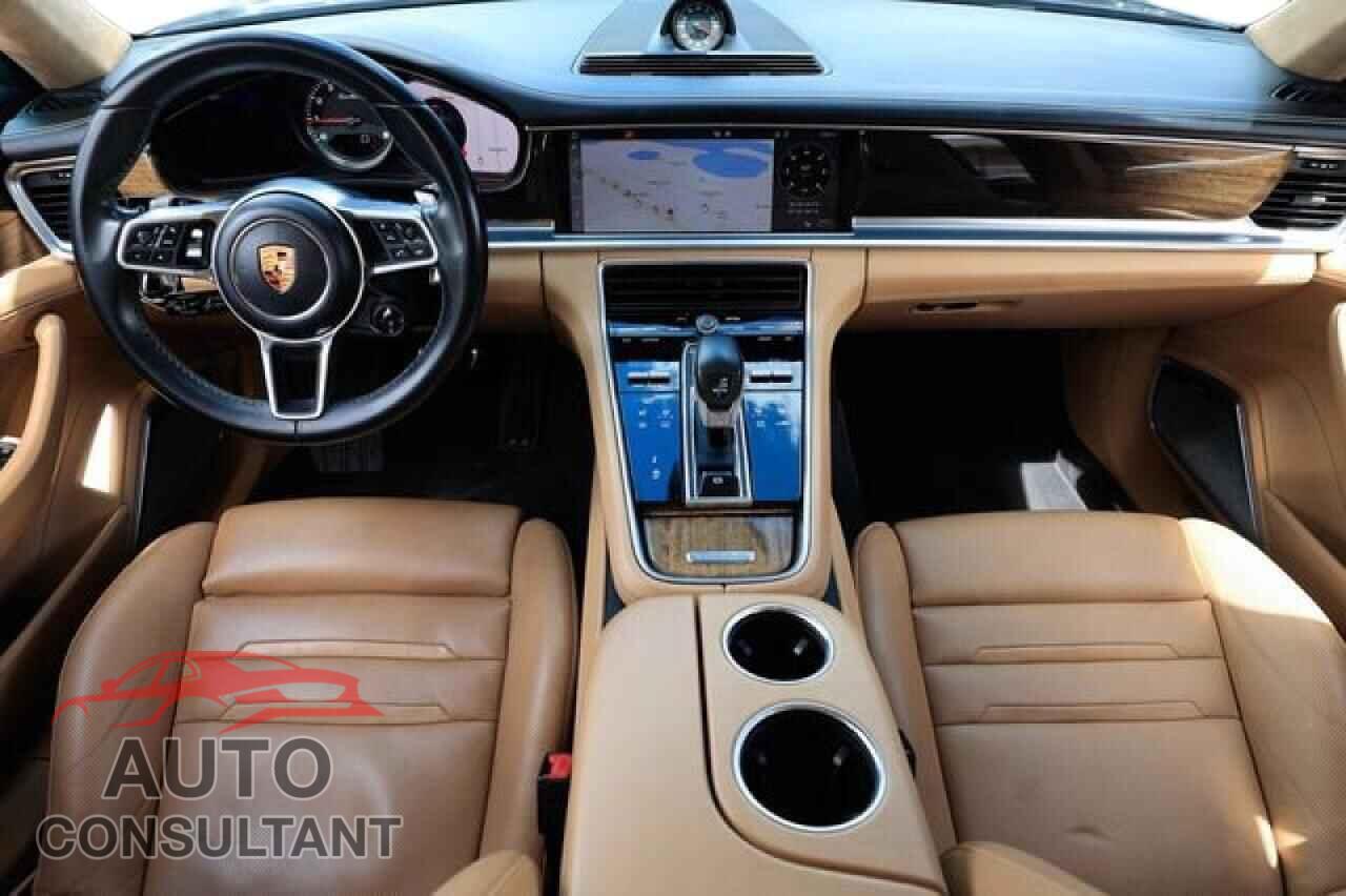 PORSCHE PANAMERA 2018 - WP0AF2A7XJL140664