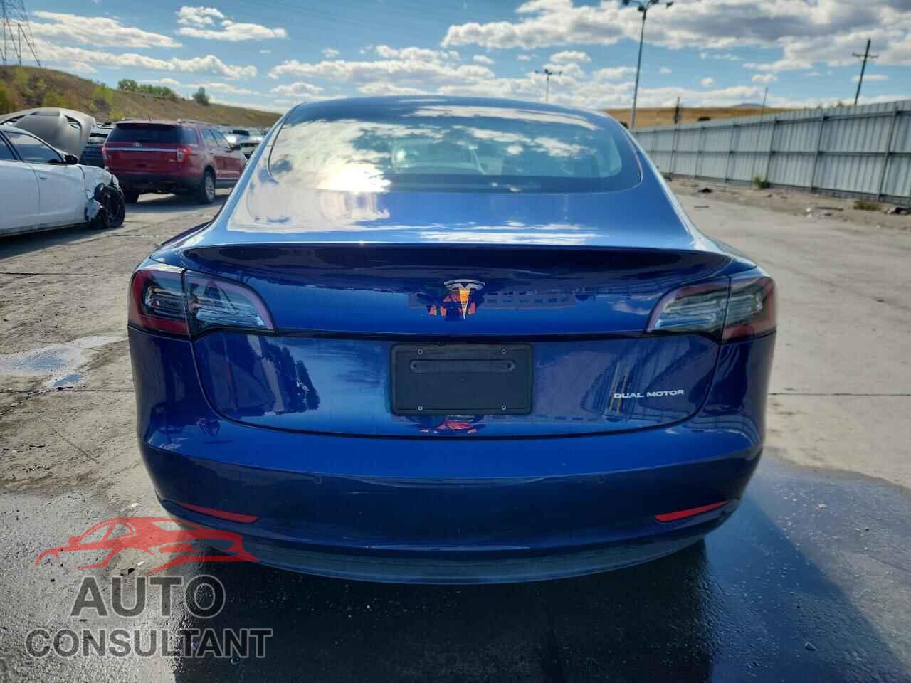 TESLA MODEL 3 2019 - 5YJ3E1EB8KF477536