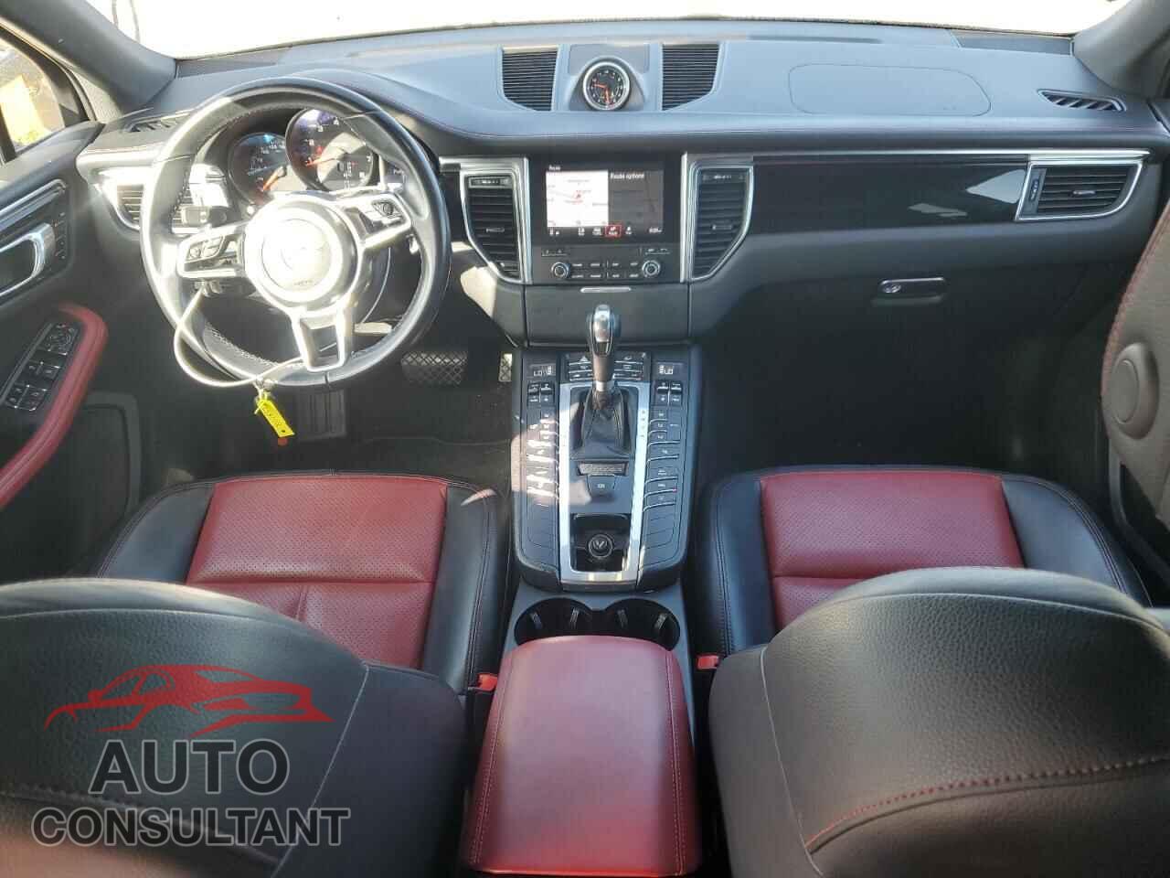 PORSCHE MACAN 2018 - WP1AA2A53JLB01832