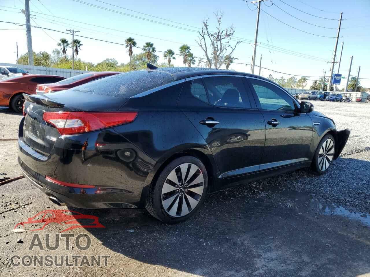 KIA OPTIMA 2011 - KNAGR4A68B5128004