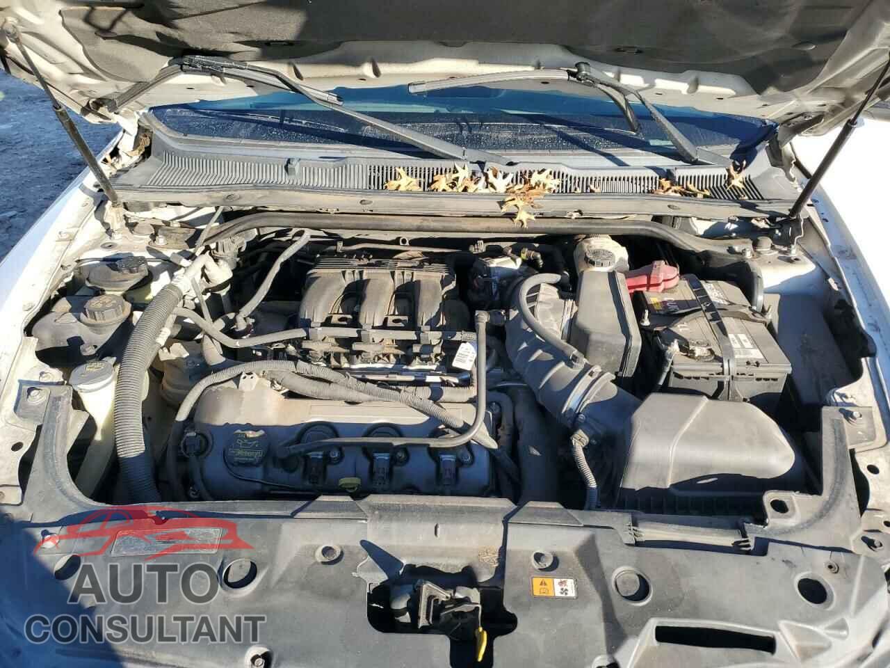 FORD TAURUS 2011 - 1FAHP2DW9BG170155