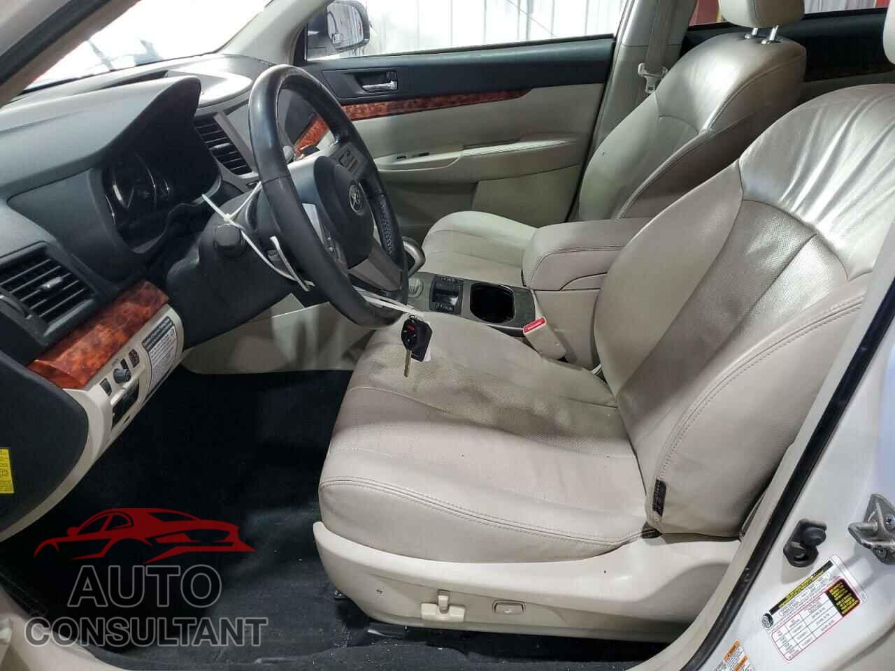 SUBARU OUTBACK 2011 - 4S4BRDLC8B2371311