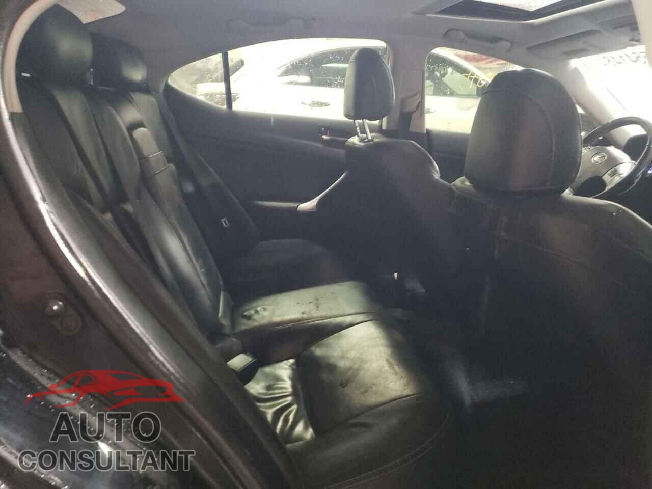 LEXUS IS 2012 - JTHCF5C28C5059387