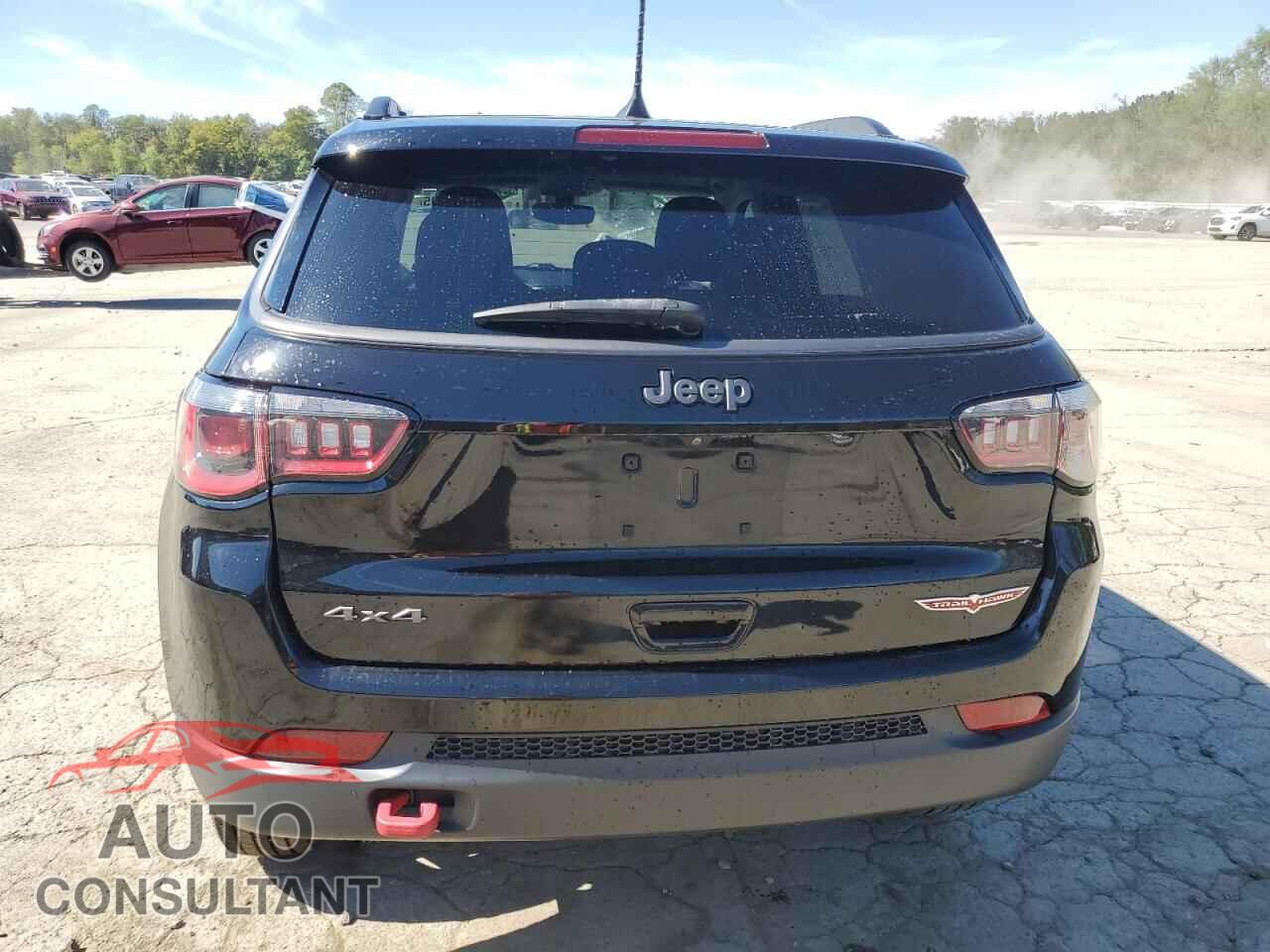 JEEP COMPASS 2019 - 3C4NJDDB8KT818653