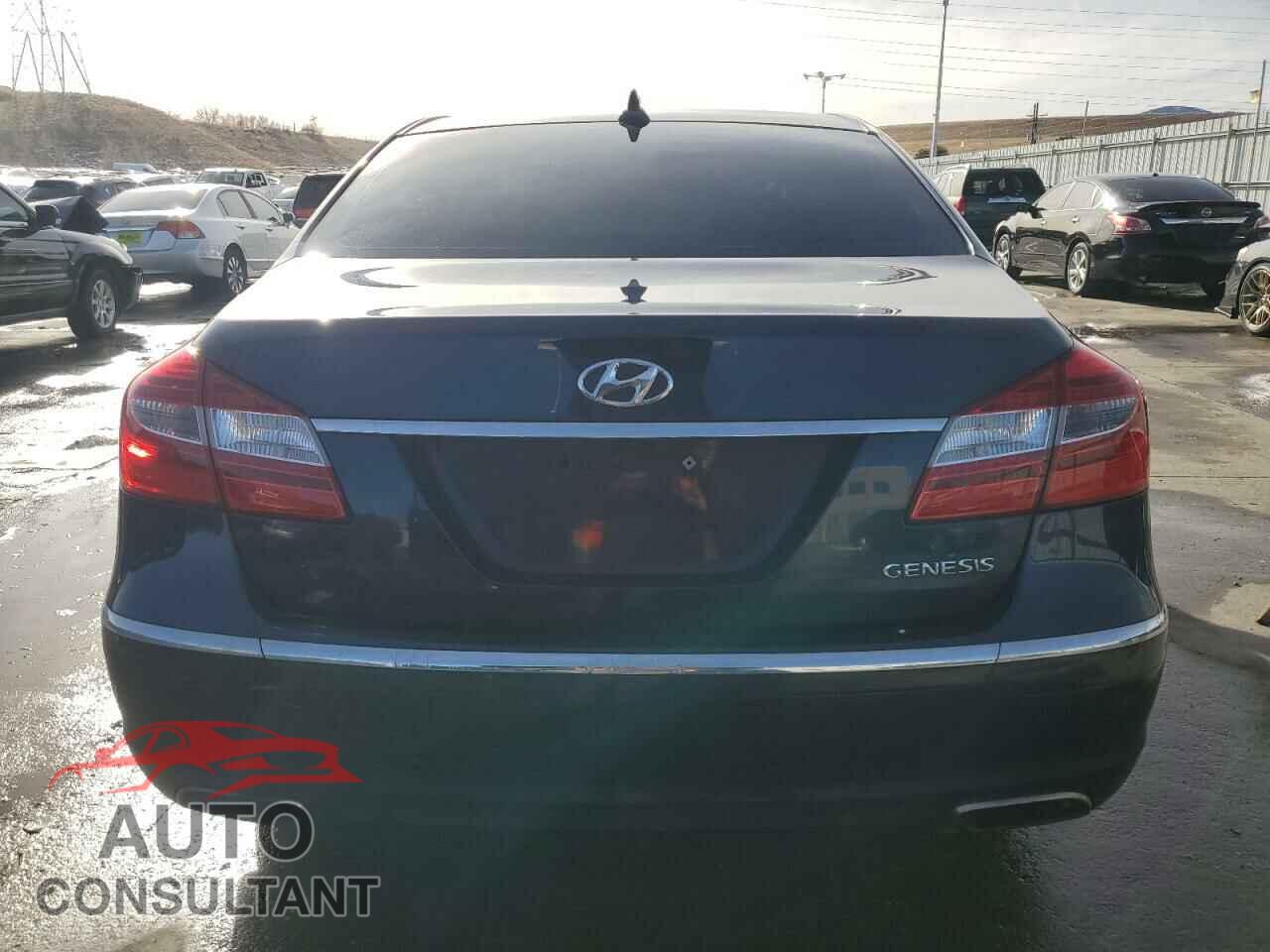 HYUNDAI GENESIS 2013 - KMHGC4DD3DU220642