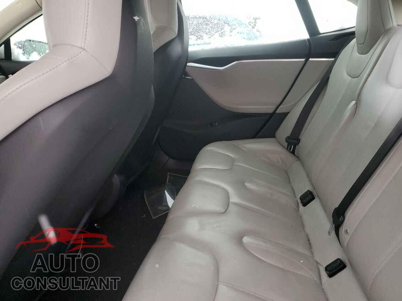 TESLA MODEL S 2014 - 5YJSA1H10EFP61712