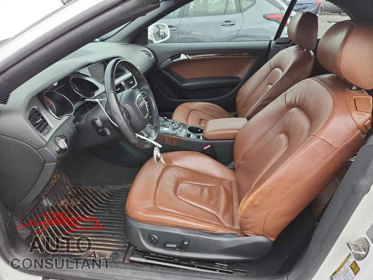AUDI A5 2011 - WAULFAFH4BN001752