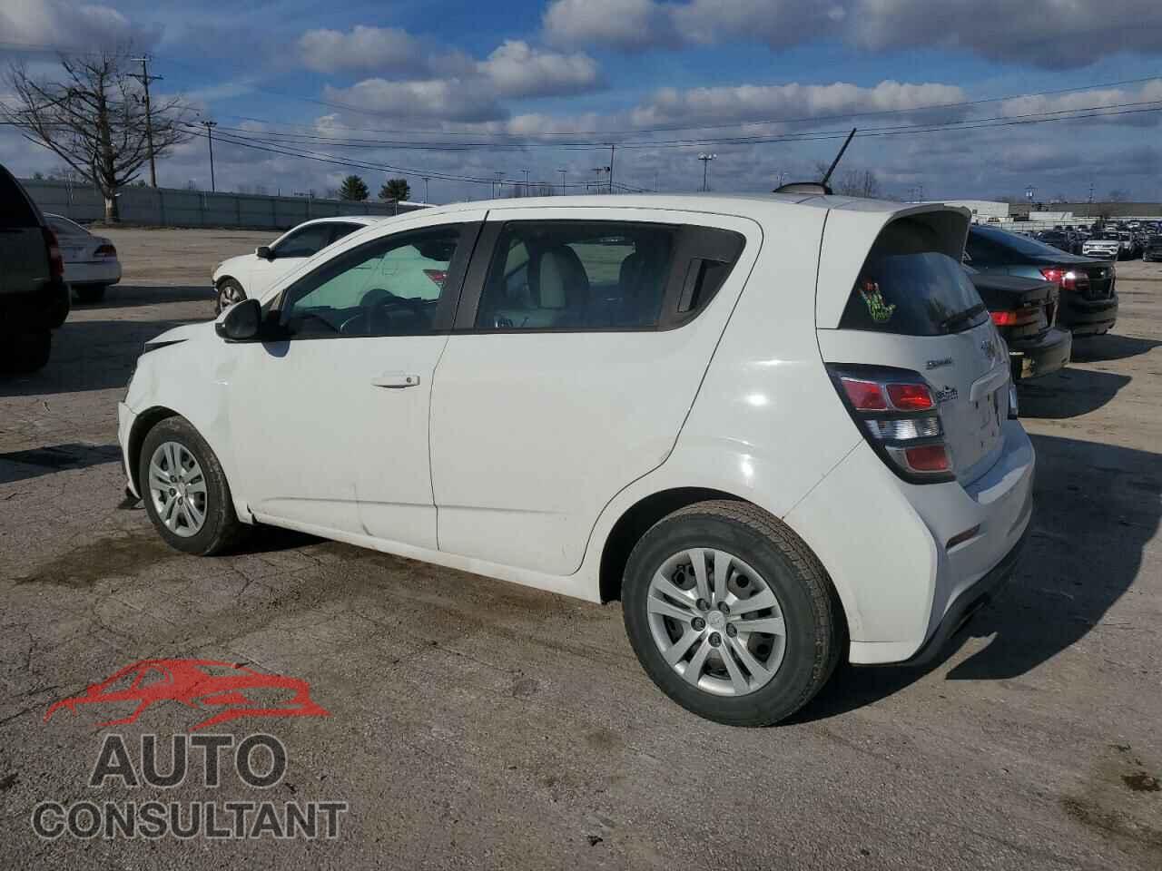 CHEVROLET SONIC 2017 - 1G1JG6SH2H4149870