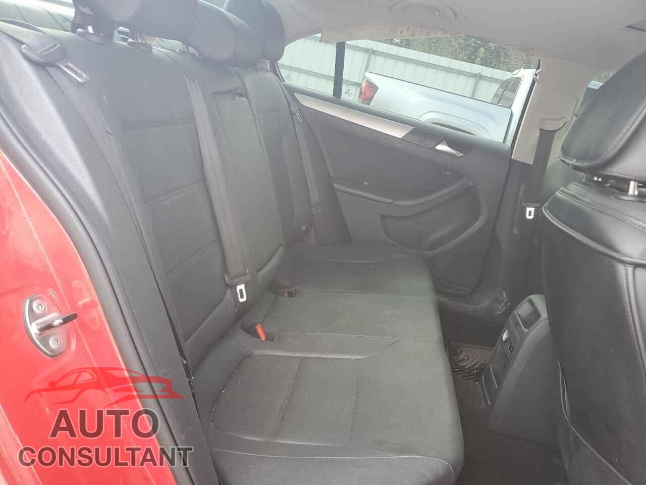 VOLKSWAGEN JETTA 2011 - 3VWLL7AJ0BM116347