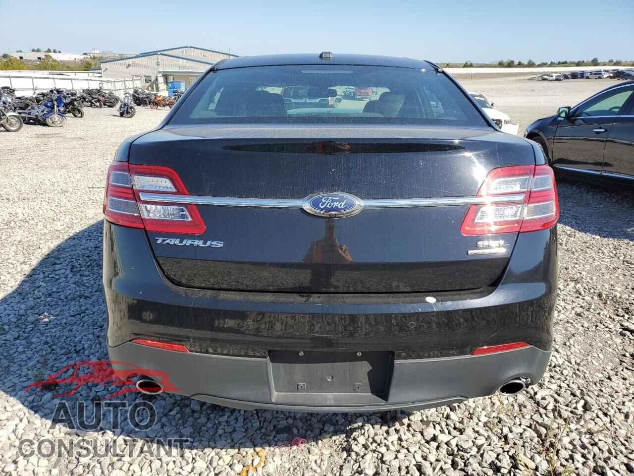 FORD TAURUS 2017 - 1FAHP2E84HG110955