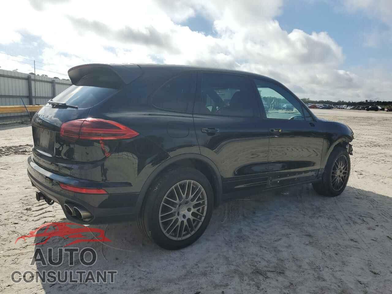 PORSCHE CAYENNE 2017 - WP1AB2A27HLA52096