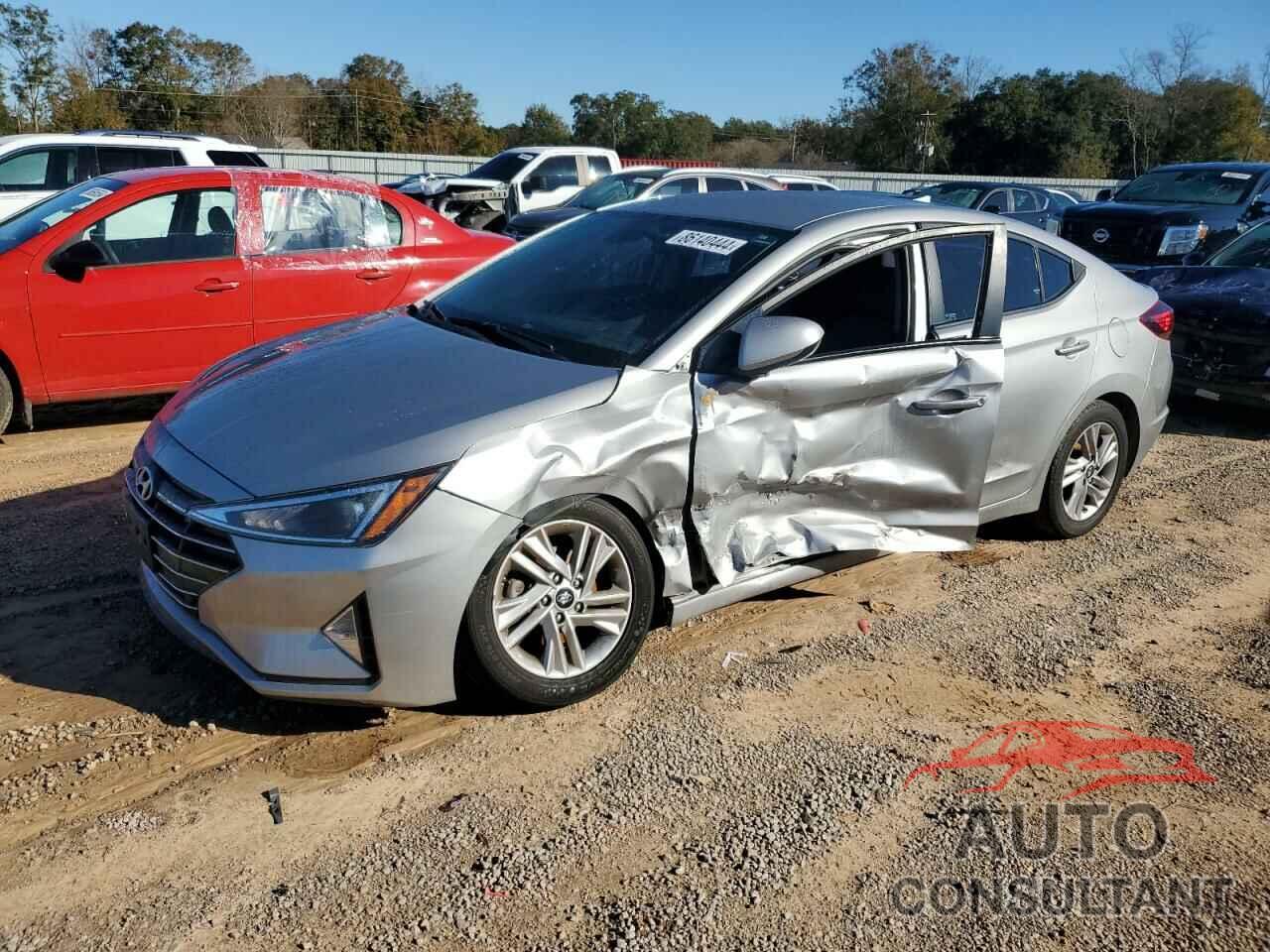 HYUNDAI ELANTRA 2020 - 5NPD84LF2LH555458