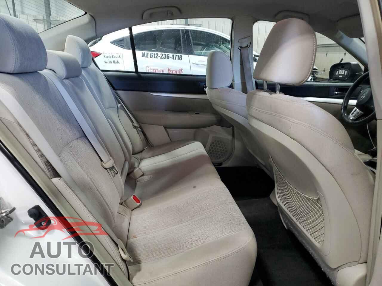 SUBARU LEGACY 2013 - 4S3BMBA68D3008542