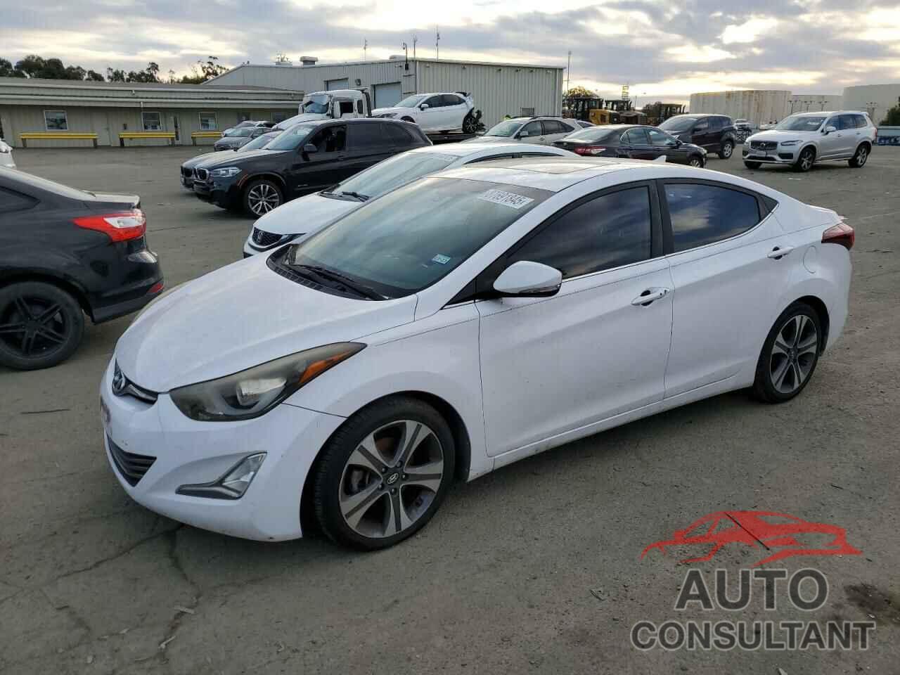 HYUNDAI ELANTRA 2015 - KMHDH4AH4FU358396