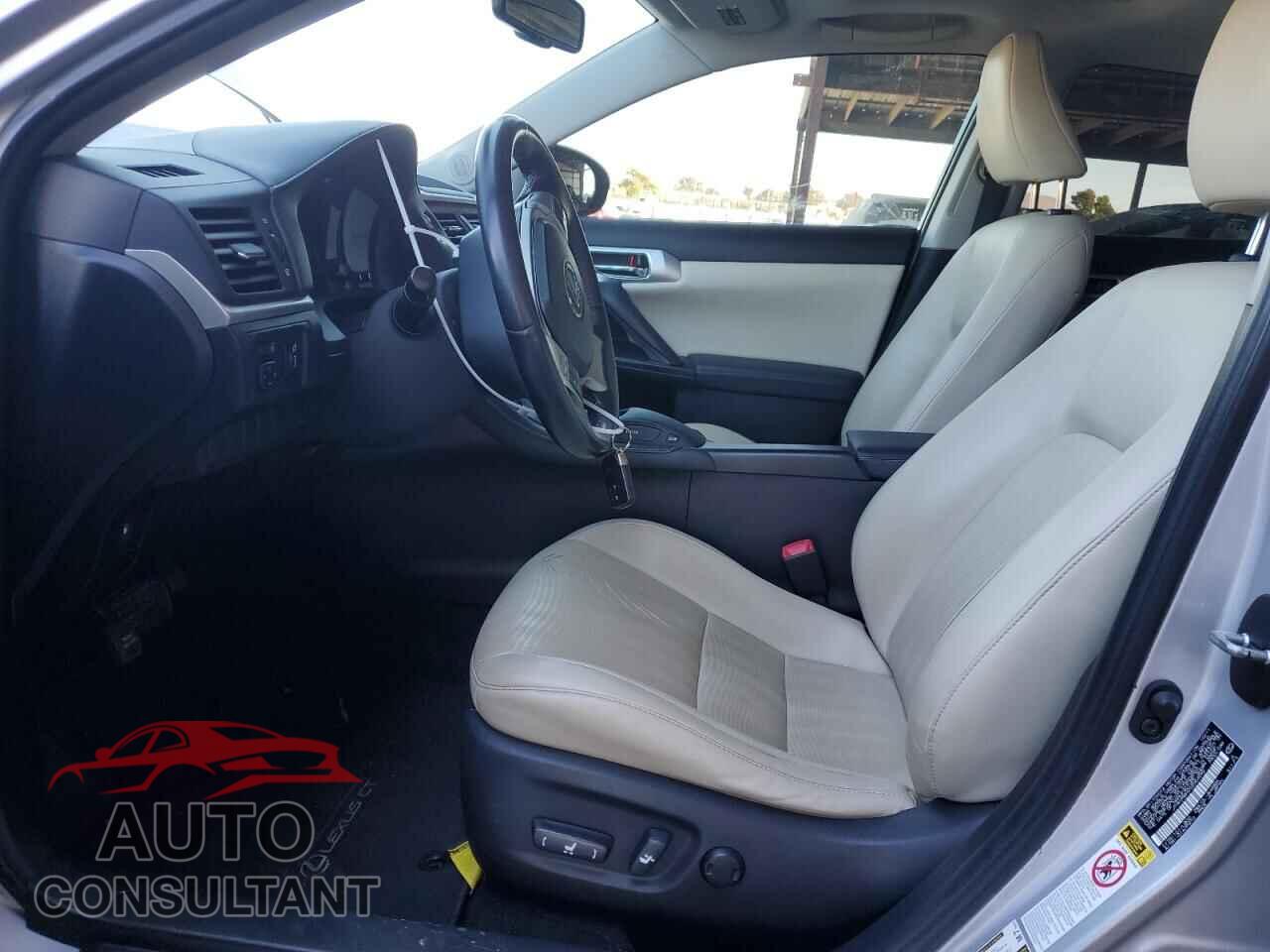 LEXUS CT 200 2012 - JTHKD5BH2C2064092