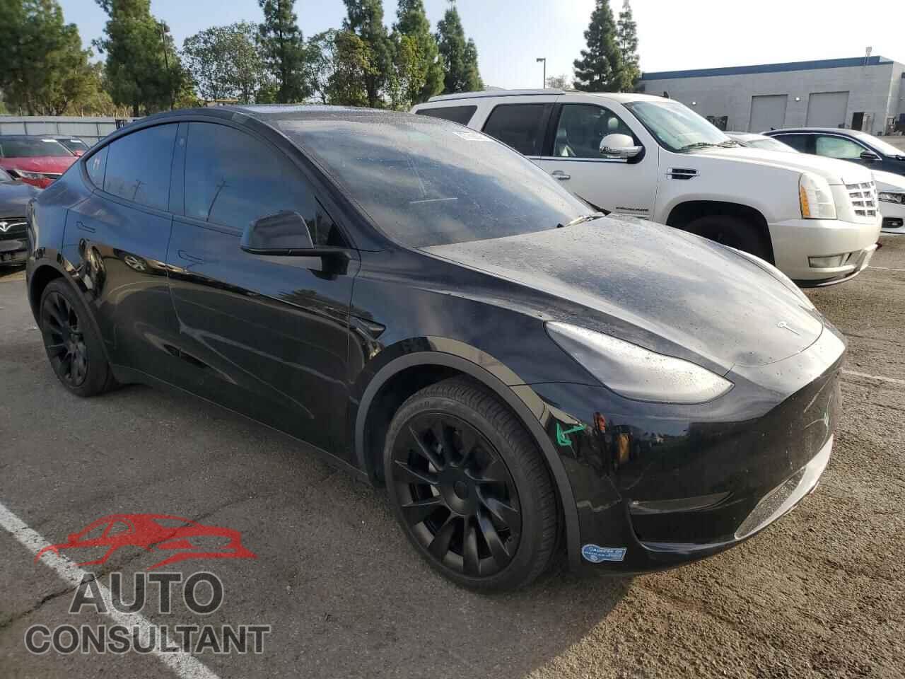 TESLA MODEL Y 2021 - 5YJYGDED2MF134355