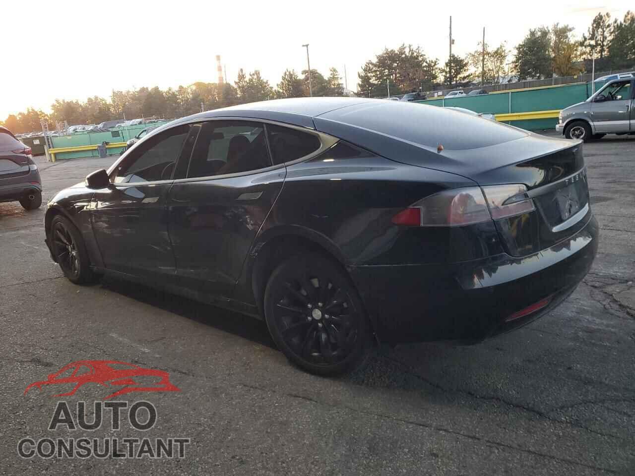 TESLA MODEL S 2017 - 5YJSA1E28HF207450