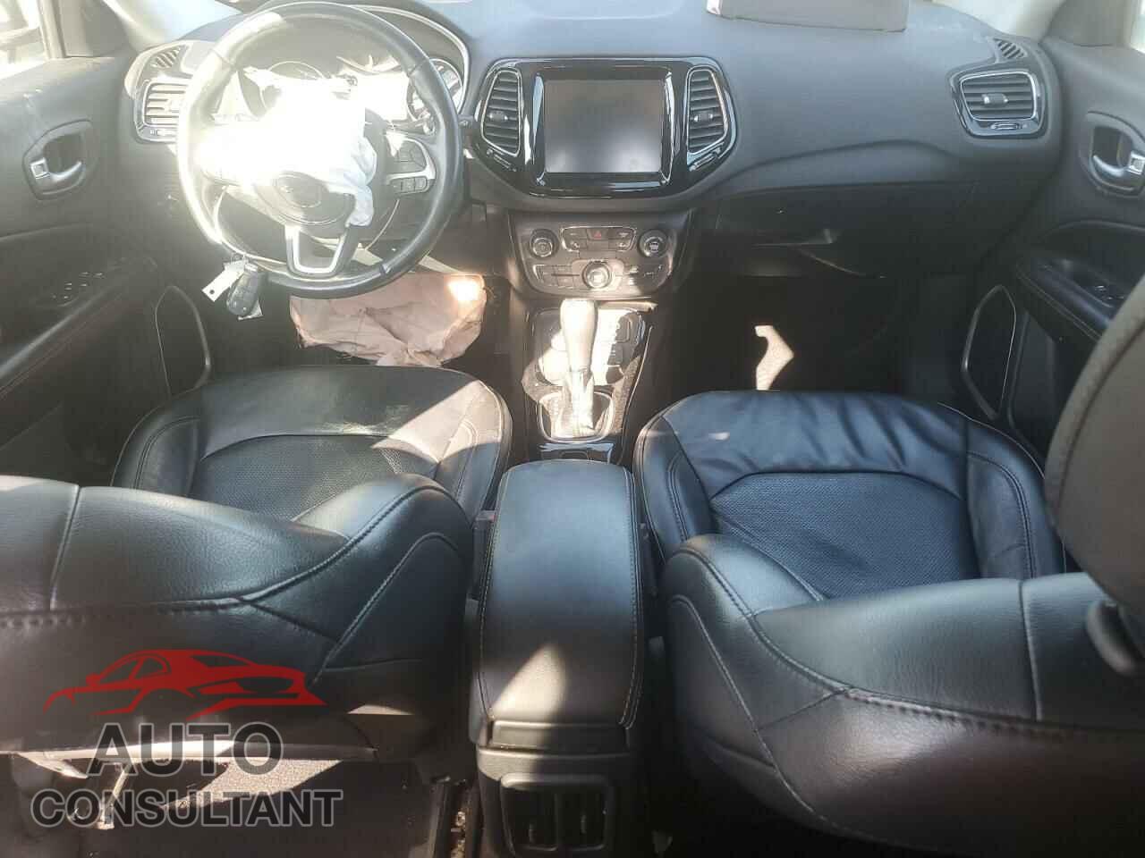 JEEP COMPASS 2021 - 3C4NJDCB3MT556836
