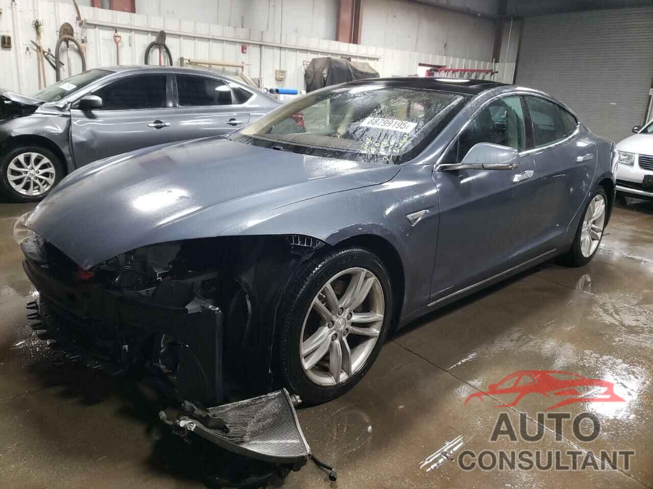 TESLA MODEL S 2013 - 5YJSA1CN2DFP11127