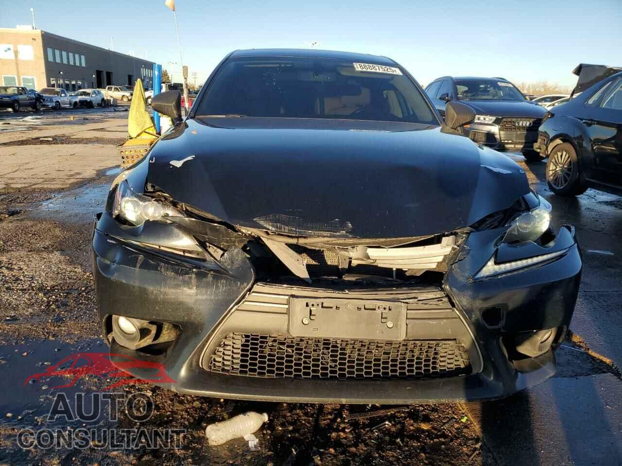 LEXUS IS 2015 - JTHCF1D24F5025913