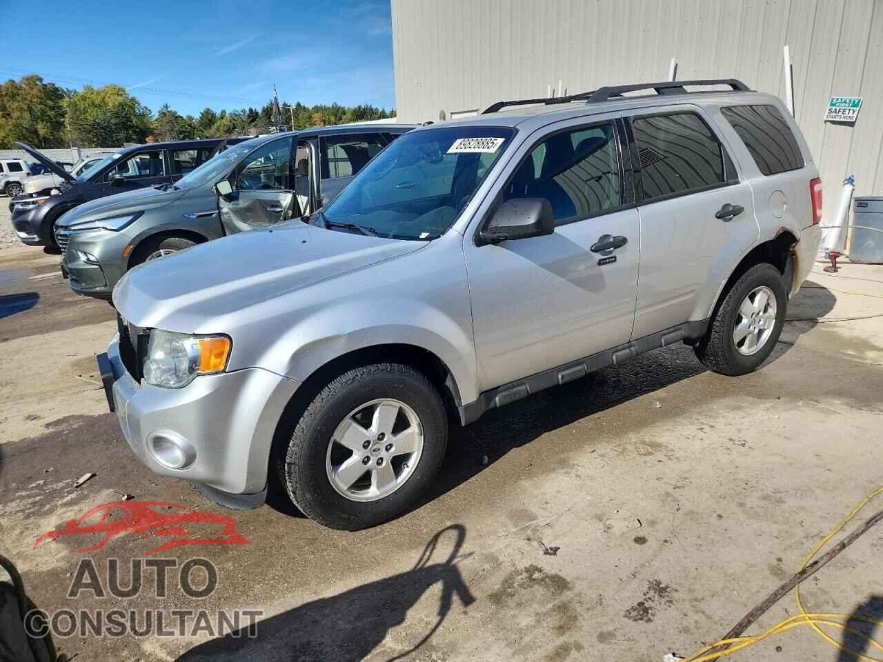 FORD ESCAPE 2011 - 1FMCU9DG4BKB24899