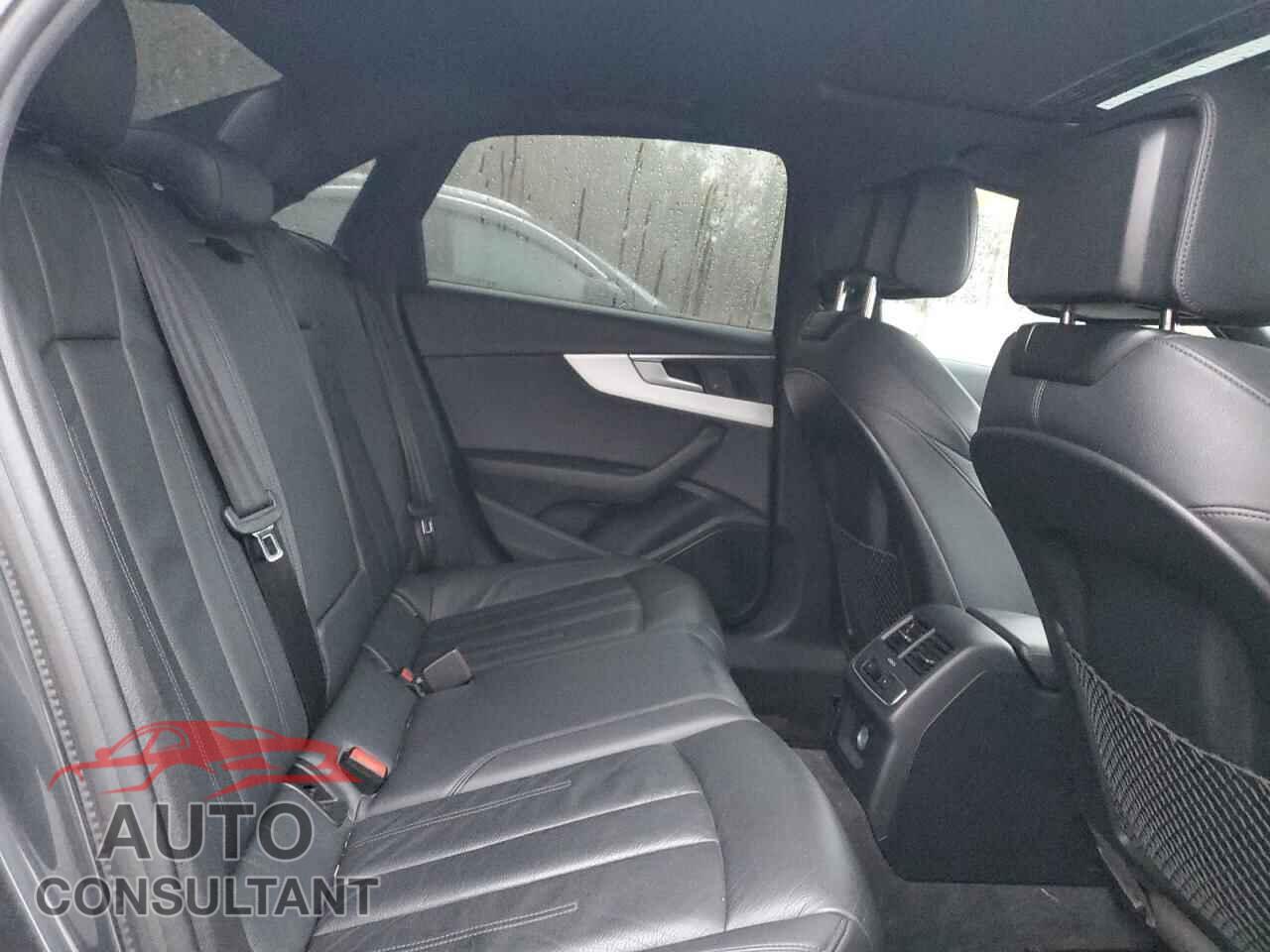 AUDI A4 2018 - WAUFNAF43JA024054