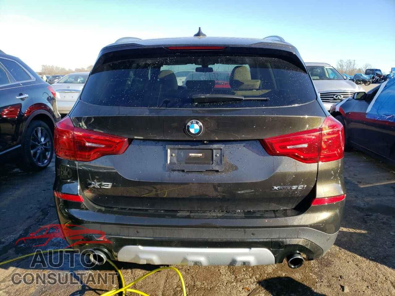 BMW X3 2018 - 5UXTR9C53JLD73422