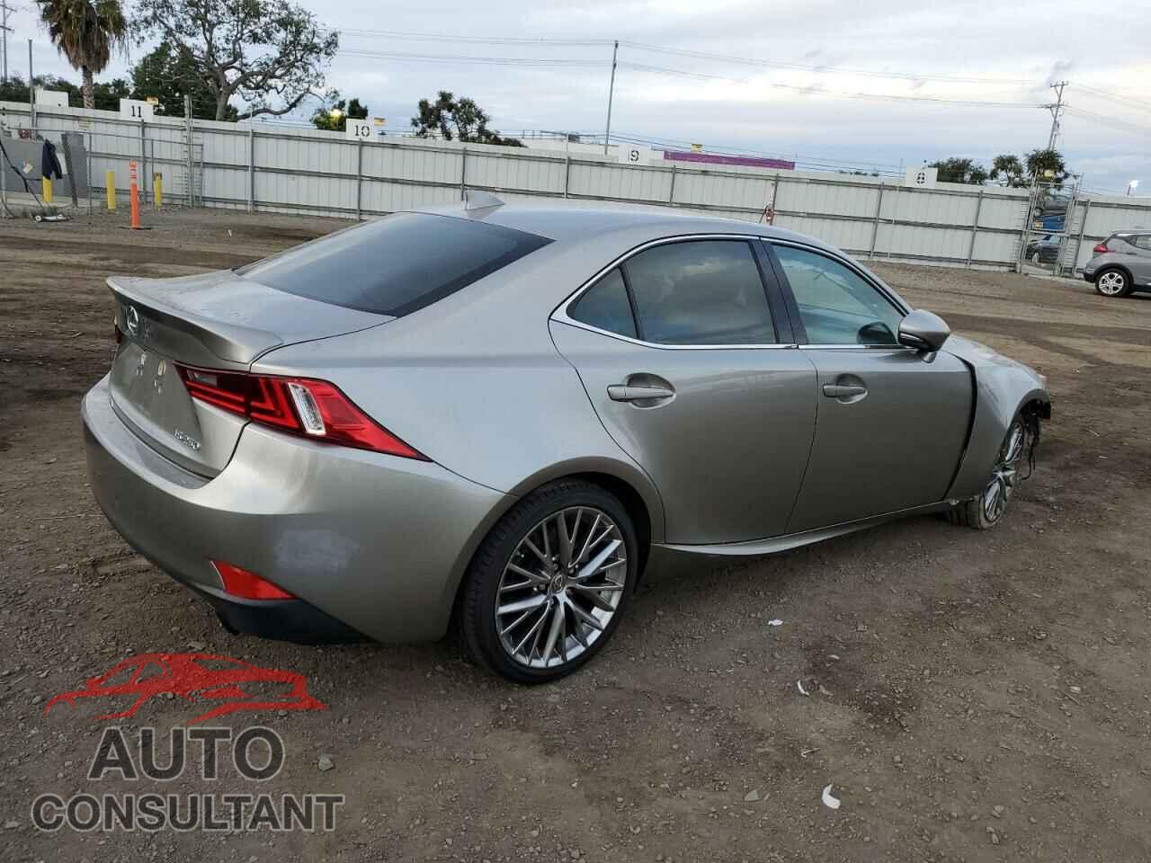 LEXUS IS 2015 - JTHBF1D29F5043724
