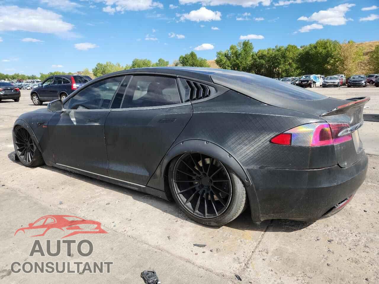 TESLA MODEL S 2017 - 5YJSA1E12HF233758