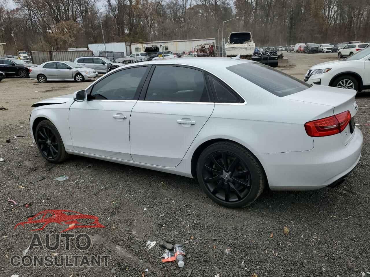 AUDI A4 2013 - WAUFFAFL5DN028012