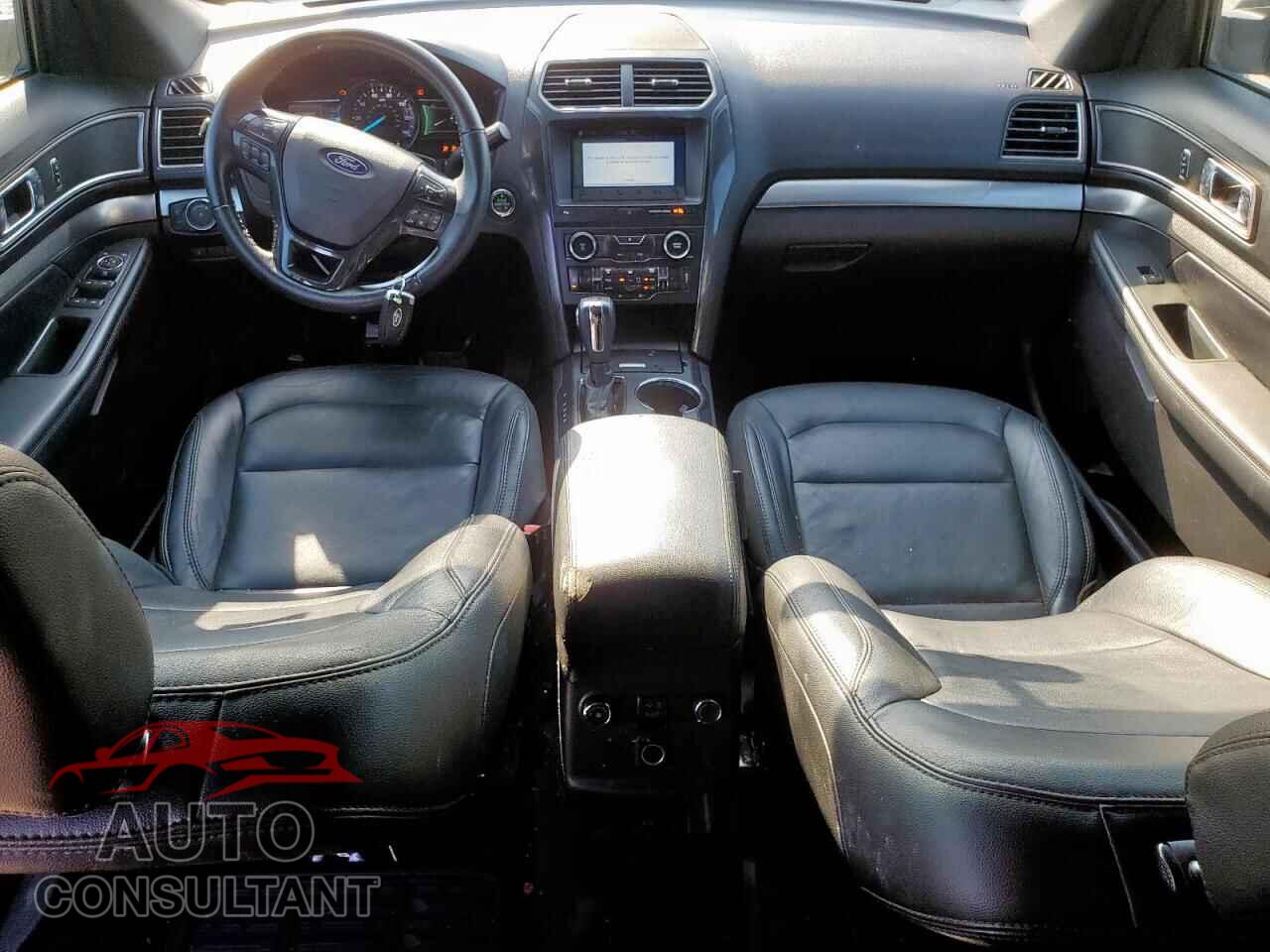 FORD EXPLORER 2018 - 1FM5K7D86JGB17157