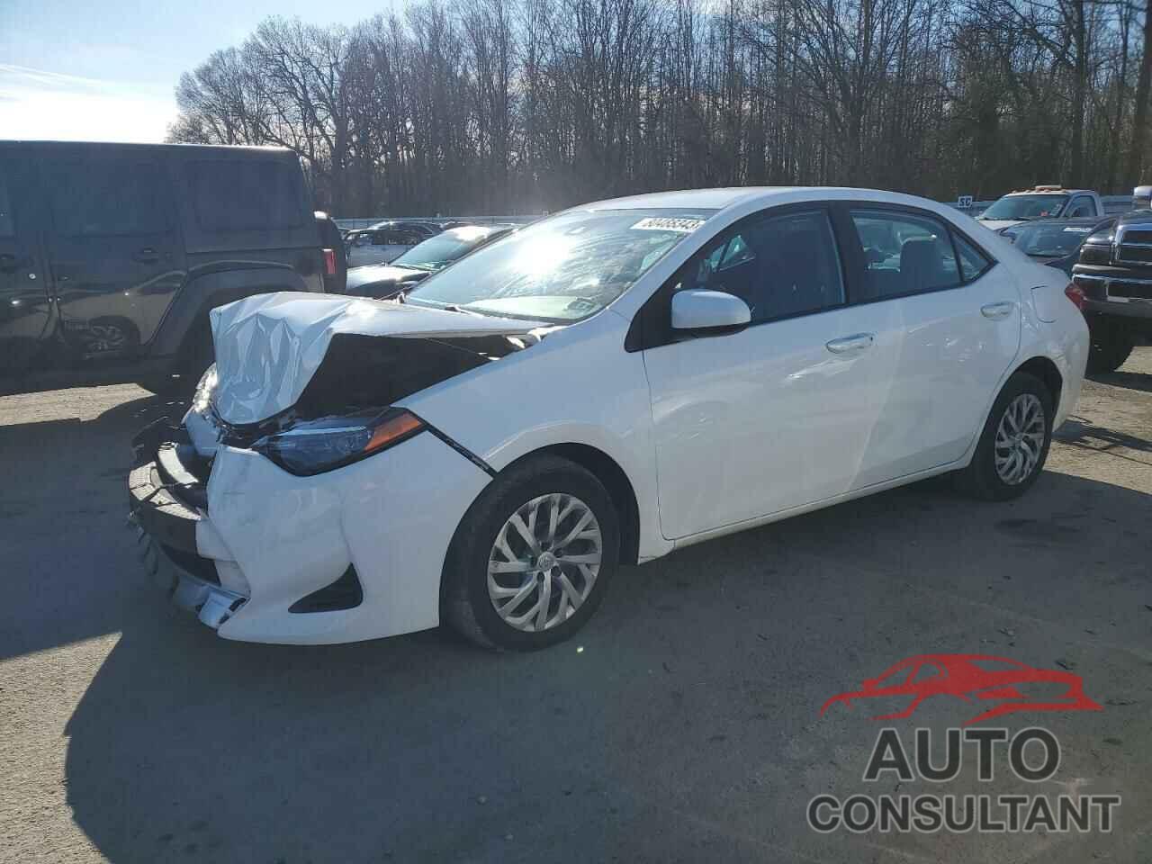 TOYOTA COROLLA 2018 - 2T1BURHE5JC054581