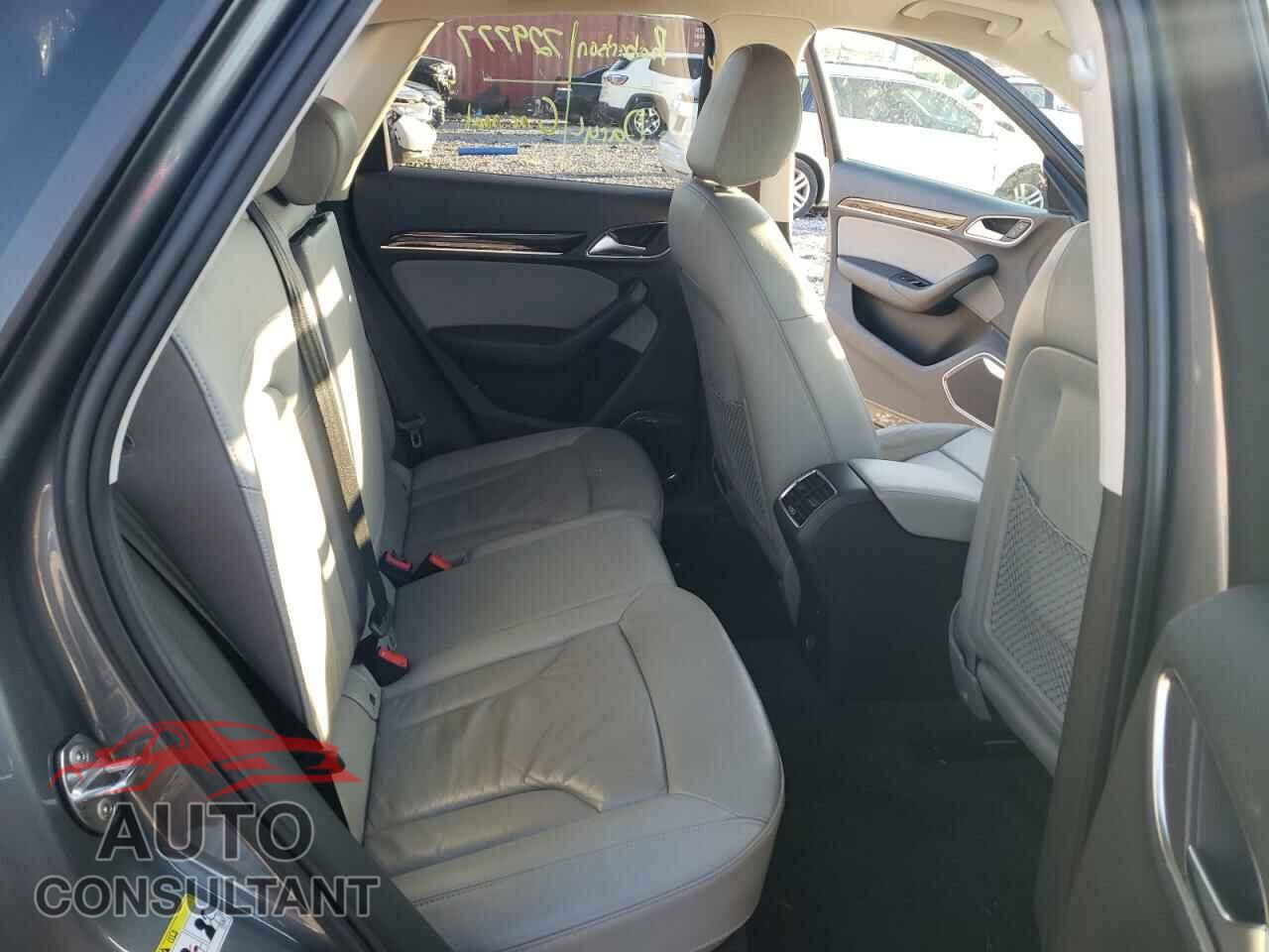 AUDI Q3 2016 - WA1FFCFS9GR007371