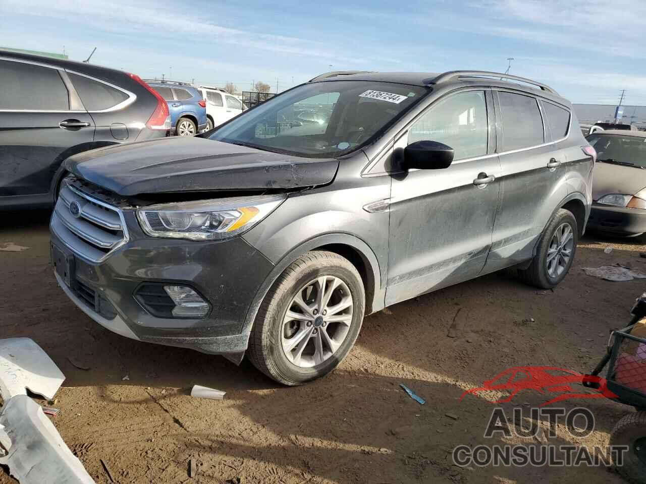 FORD ESCAPE 2017 - 1FMCU9G99HUD96326