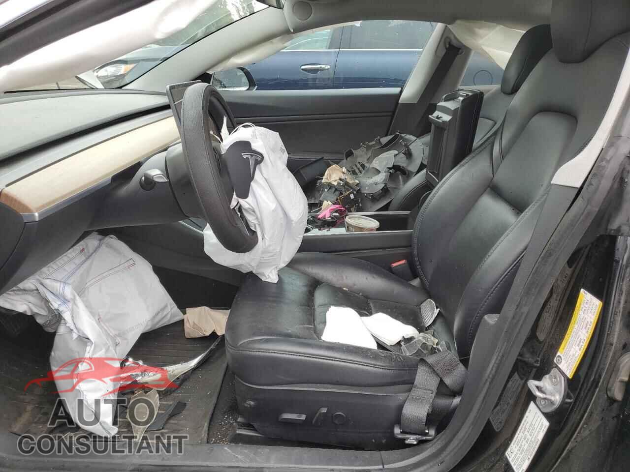 TESLA MODEL 3 2020 - 5YJ3E1EB7LF670410
