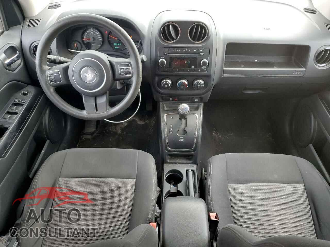 JEEP COMPASS 2011 - 1J4NF4FB4BD235303
