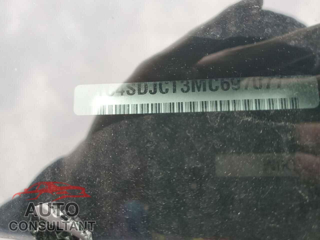 DODGE DURANGO 2021 - 1C4SDJCT3MC697077